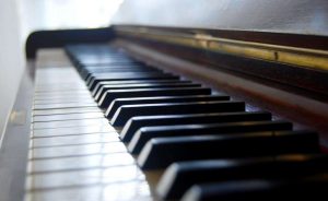 钢琴曲--夜的钢琴曲-阳光小屋